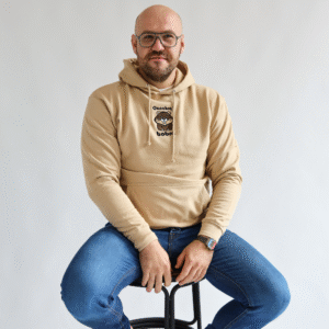 Bluza dresowa z kapturem z haftem bobra - kangurkowa kieszeń Unisex